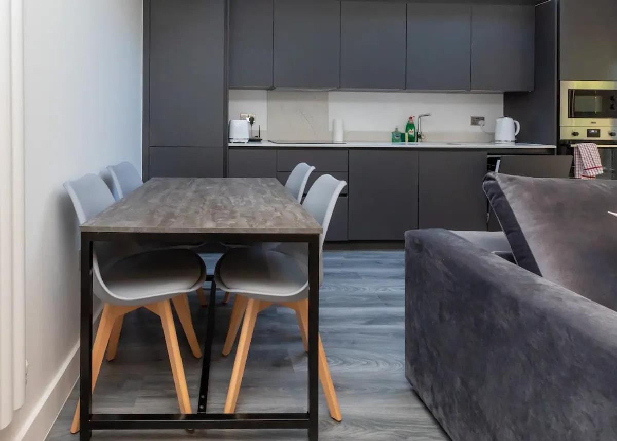 Stylish 2-Bed Flat In The Heart Of West Hampstead Daire Londra Dış mekan fotoğraf
