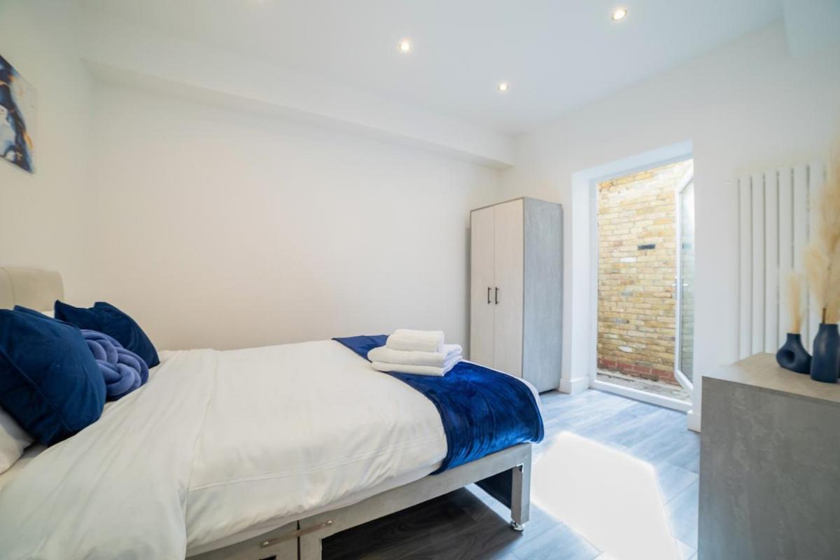 Stylish 2-Bed Flat In The Heart Of West Hampstead Daire Londra Dış mekan fotoğraf